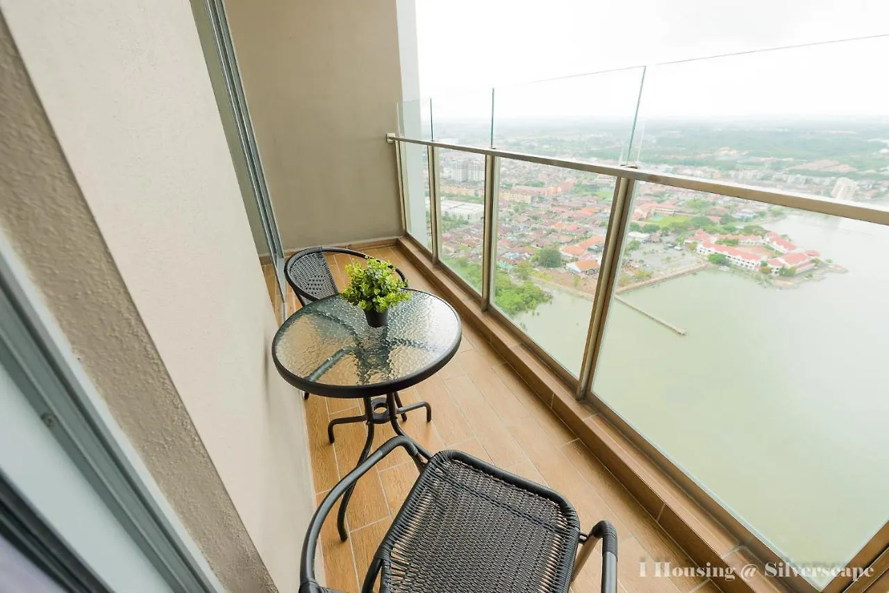 Silverscape Deluxe Melaka By I Housing Apartment